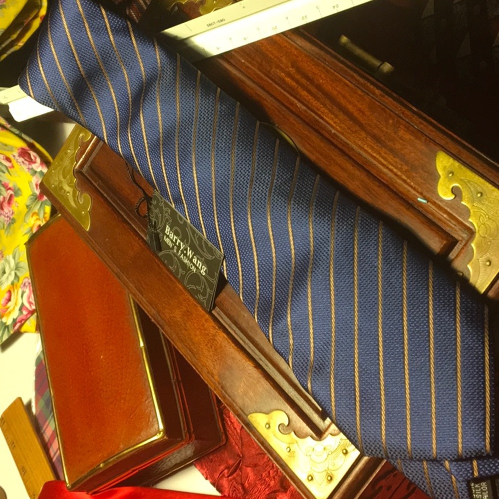 Barry Wang tie with tag